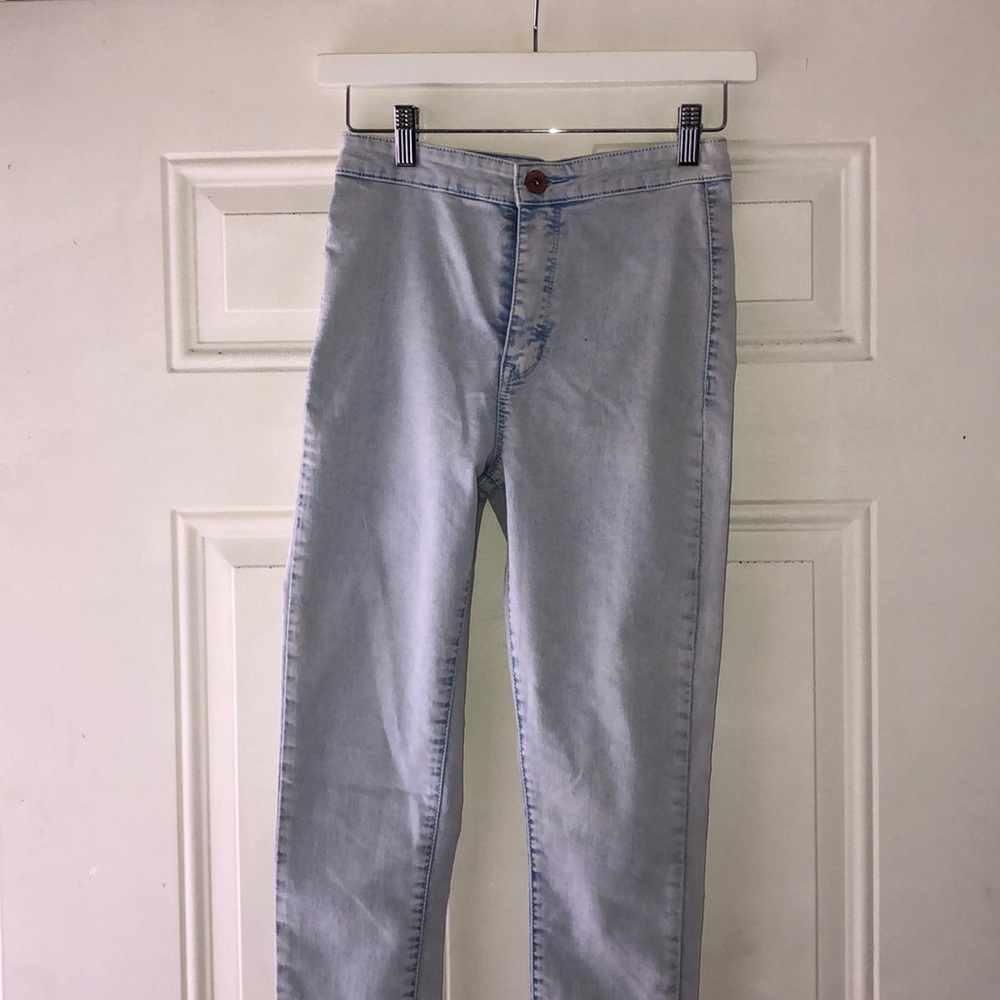 Light wash jeans